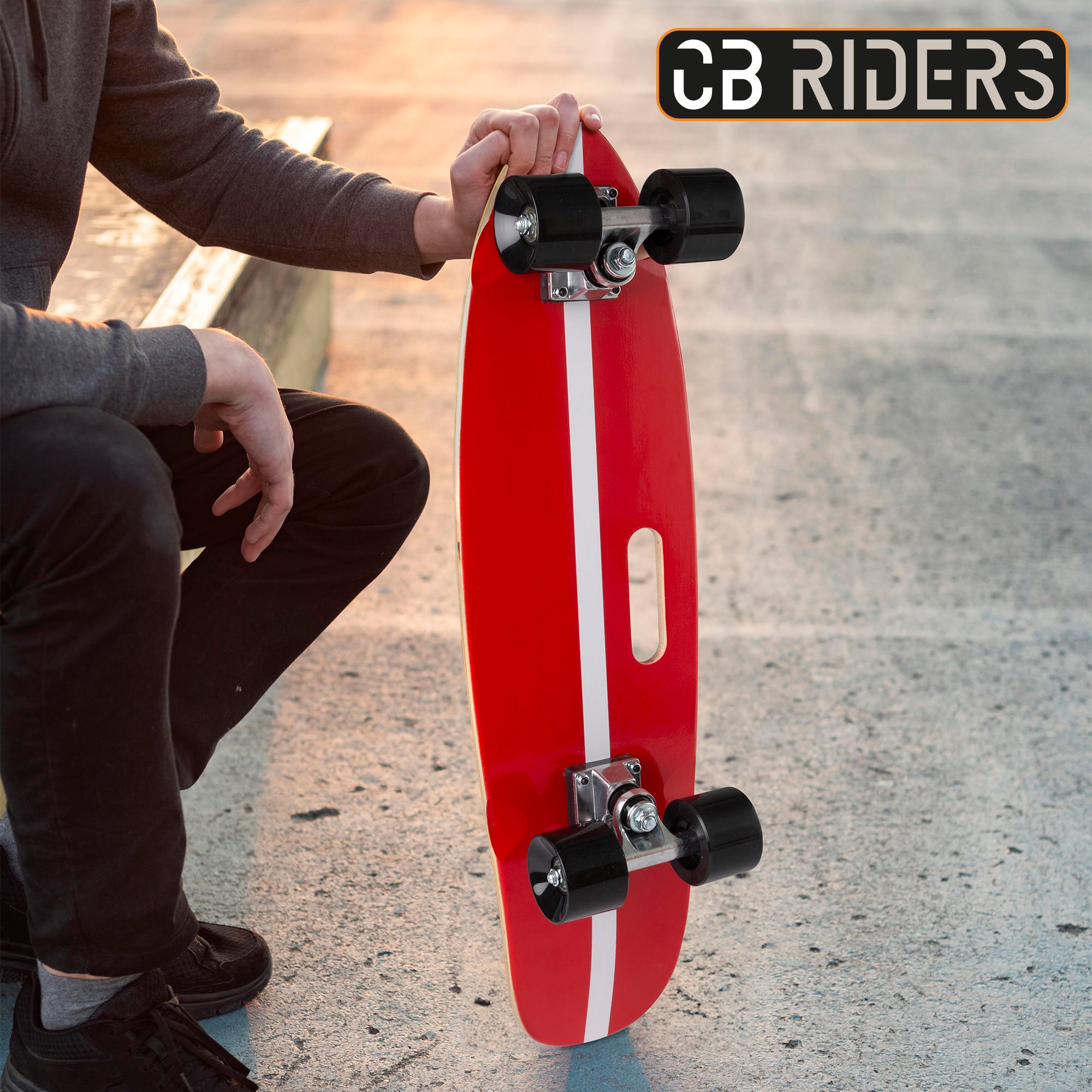Skateboard infantil 4 ruedas negro 68 cm con asa CB Riders