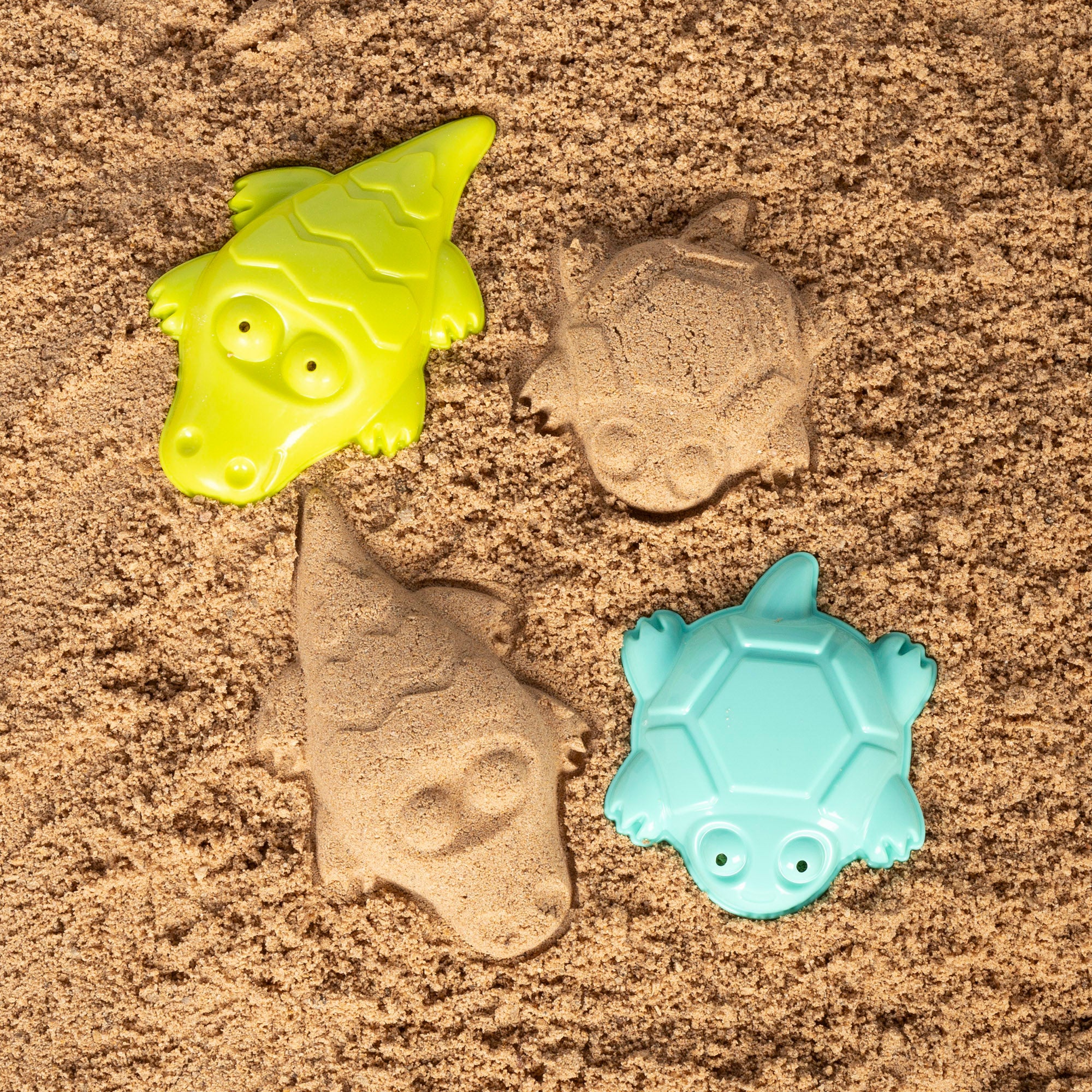 Cubo de playa con accesorios y moldes Color Beach