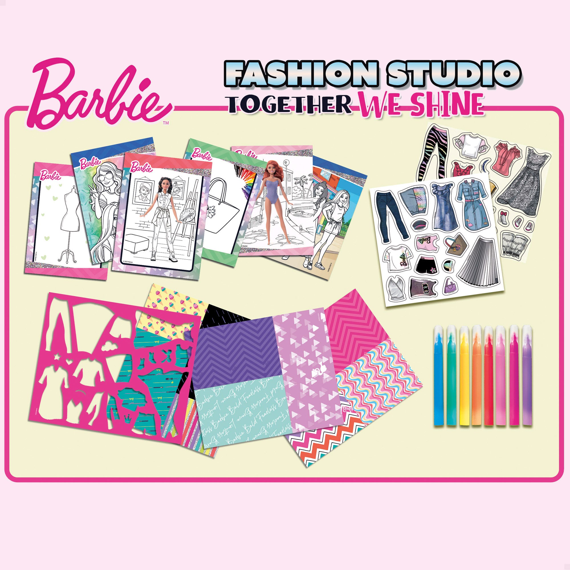 Barbie Fashion Studio diseña, pega y colorea