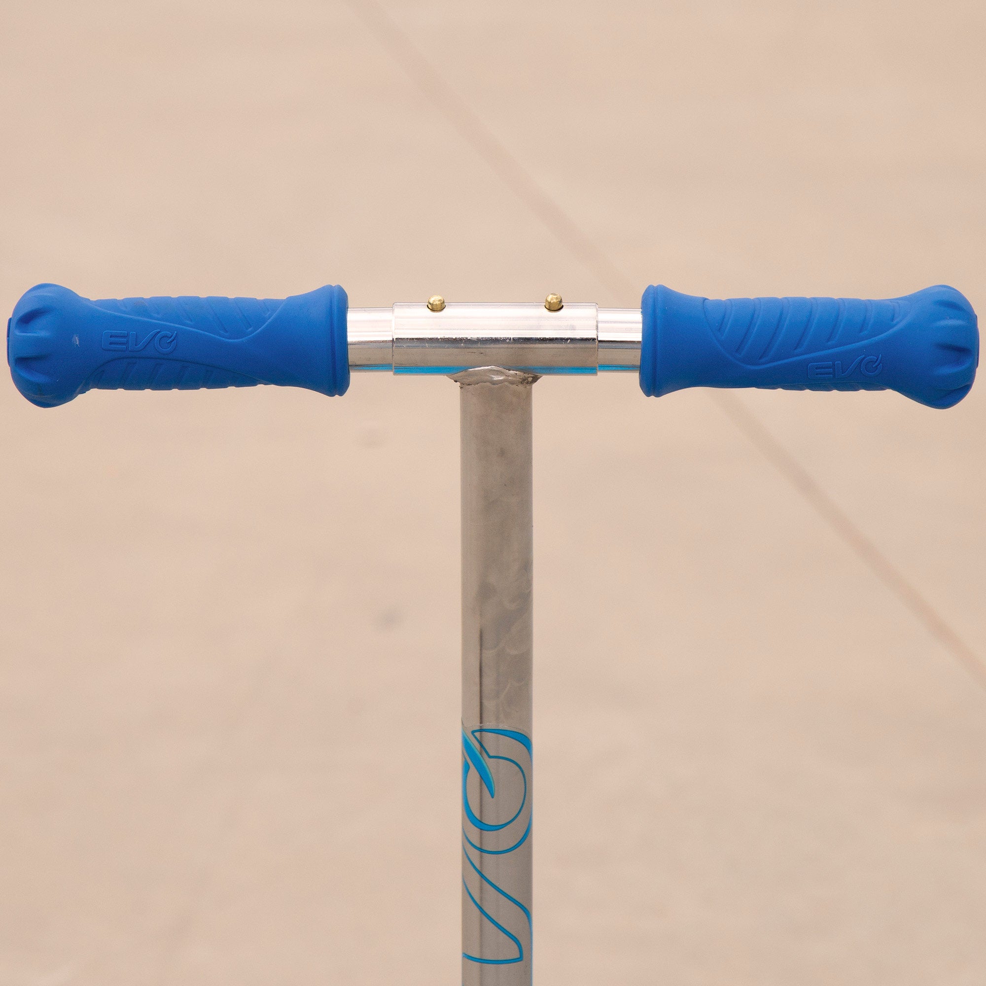 Scooter azul de 3 rodas EVO