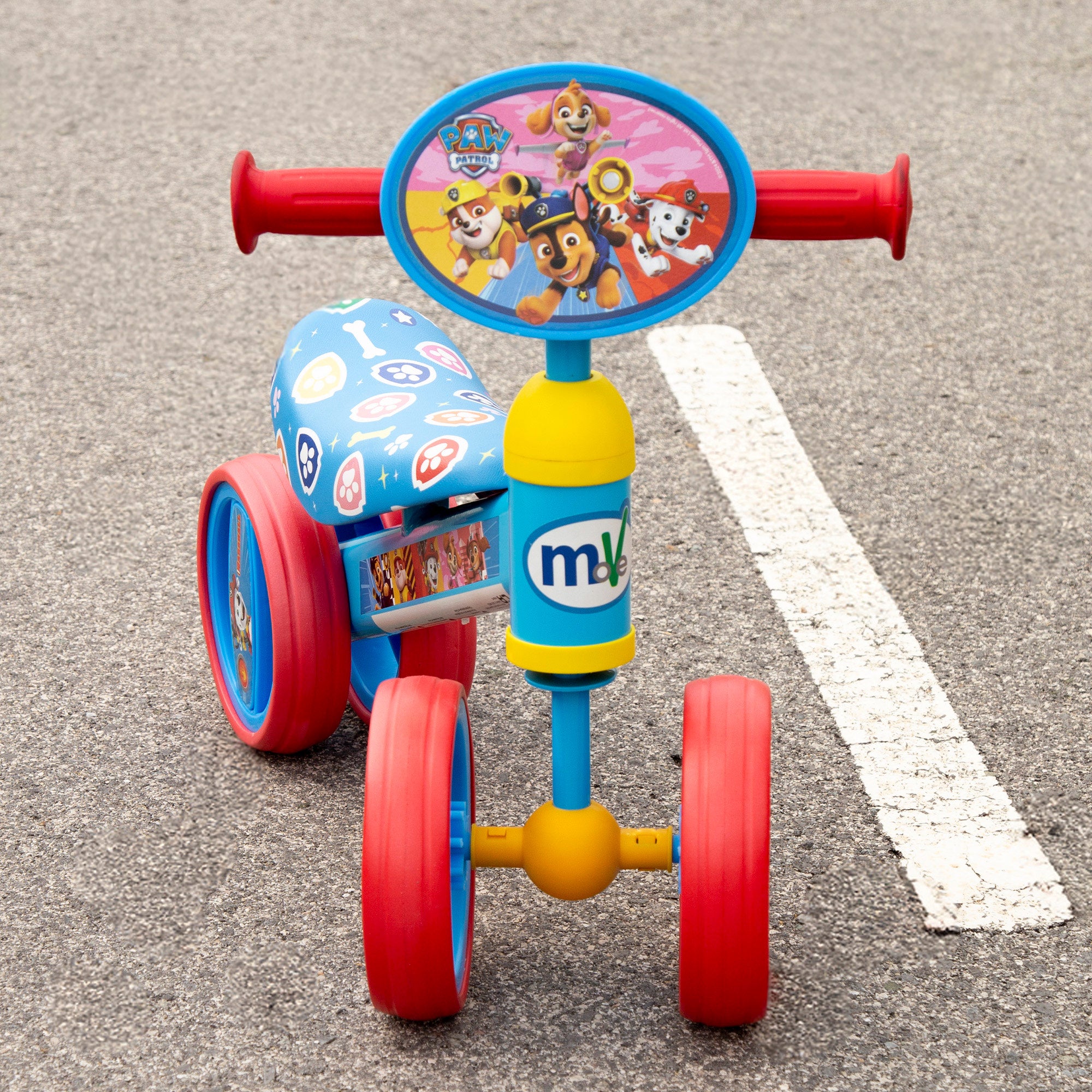 Triciclo infantil Patrulha Pata, 47x25x37 cm, peso máximo de 15 kg