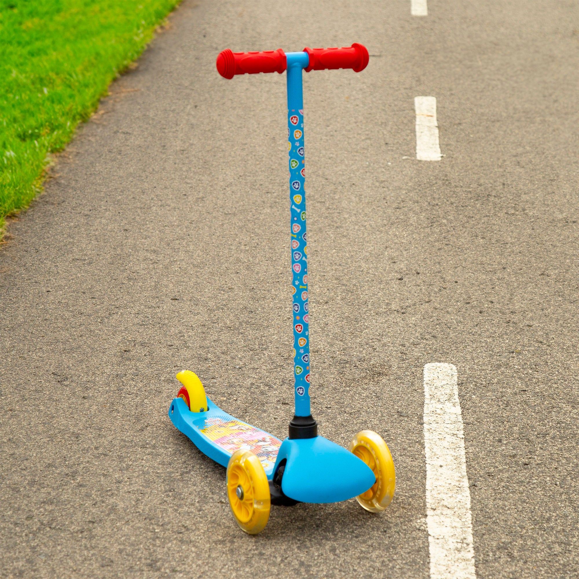 La Patrulla Canina Patinete 3 ruedas máx. 20 kg con luces y freno