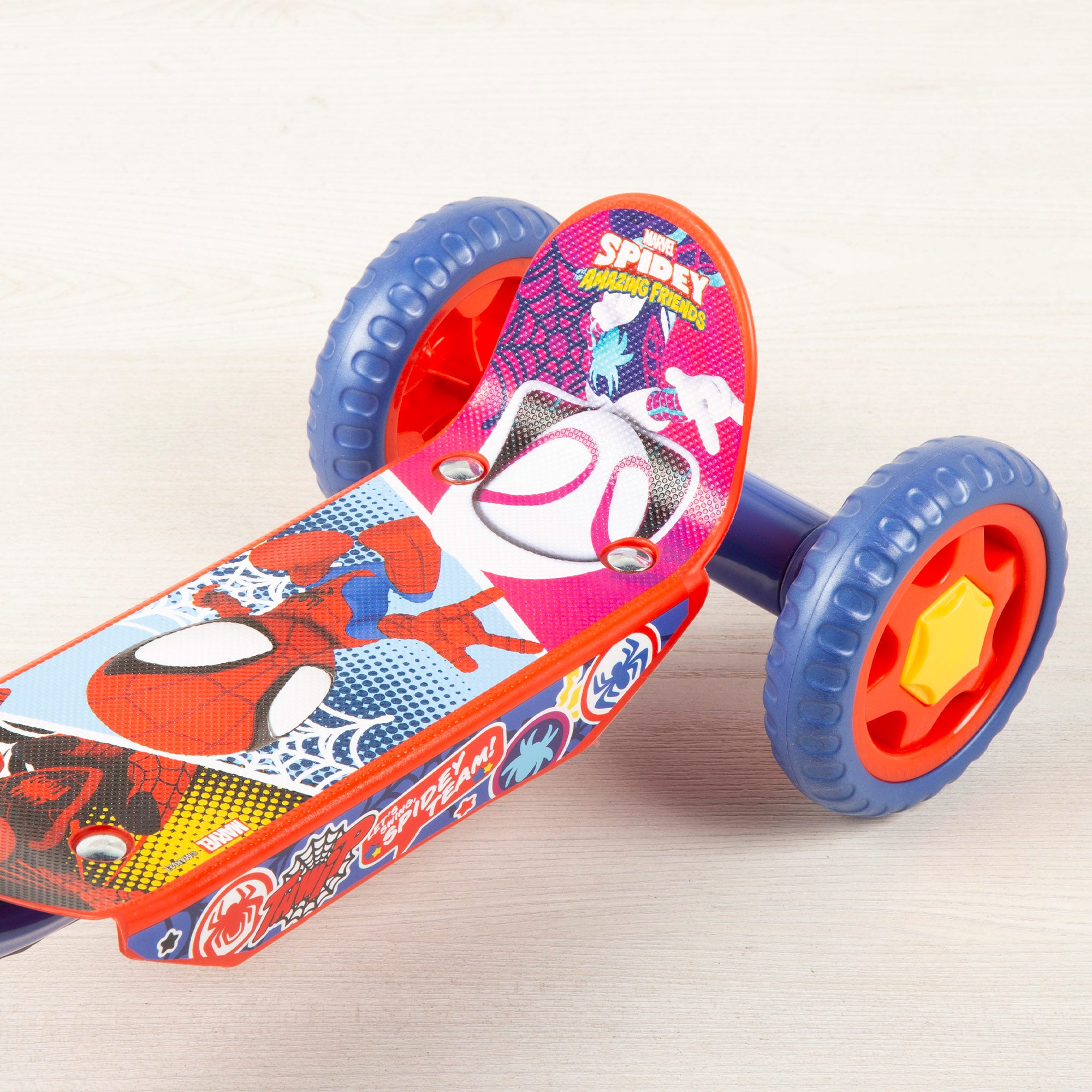 Spidey Patinete 3 ruedas 58x36x65-70 cm máx. 20 kg + 2 años