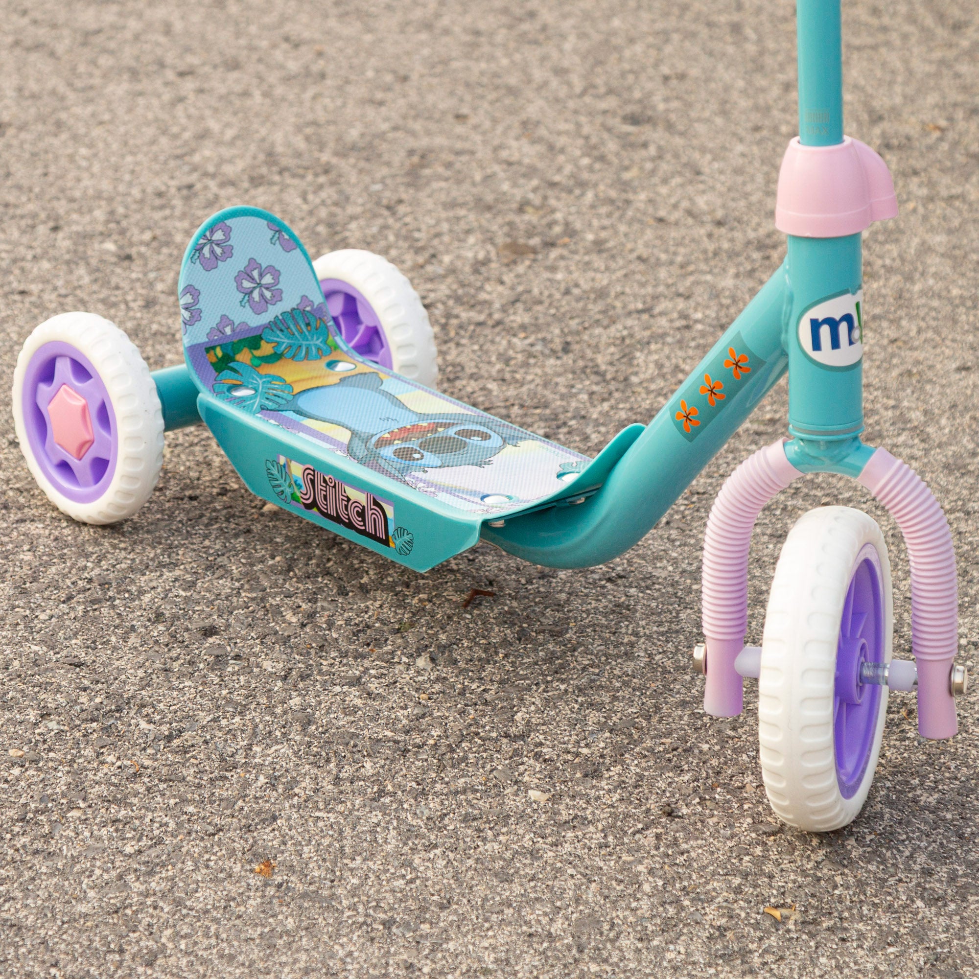 Stitch Patinete 3 ruedas máx. 20 kg + 2 años
