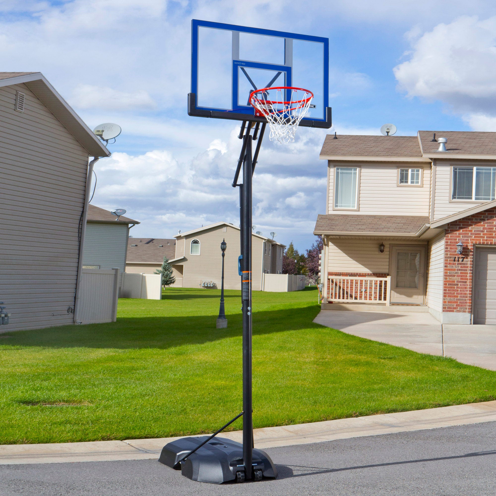 Canasta baloncesto ultrarresistente Lifetime altura regulable 244/305 cm uv100