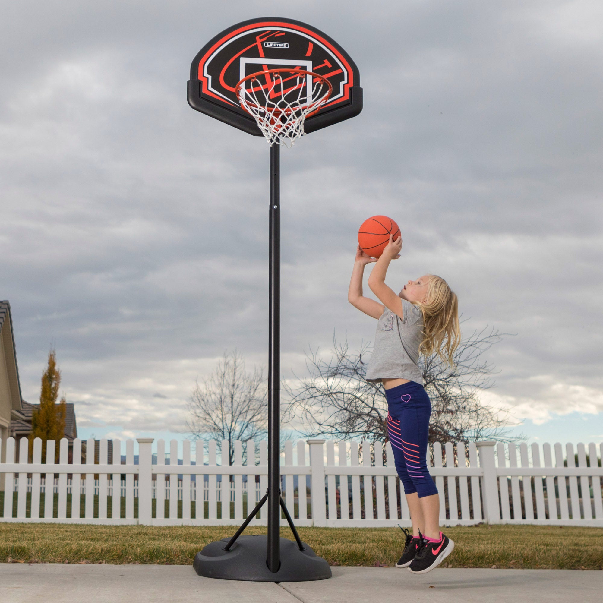 Canasta baloncesto ultrarresistente Lifetime Altura regulable 165/222 cm UV100